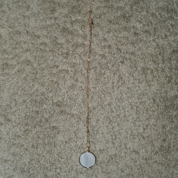 Gold Pendant necklace